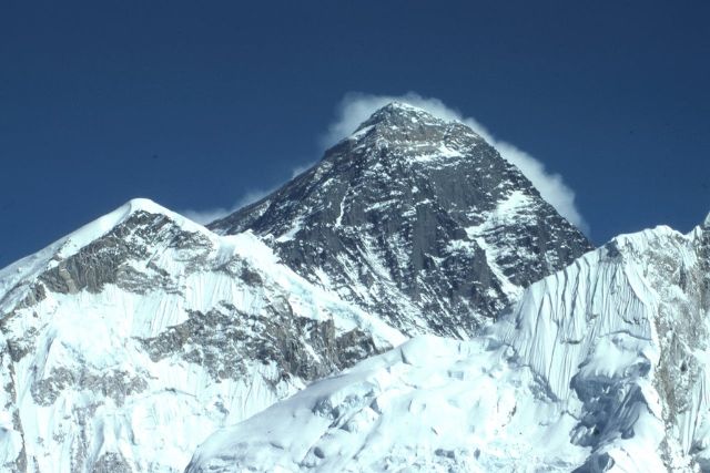 Discover How Long Does It Take To Climb Mount Everest